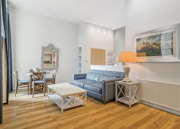 Princes Street 4*