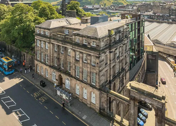 Princes Street 4* Edinburgh