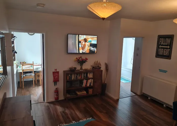 223 Websters Land - Stunning Castle View דירה *