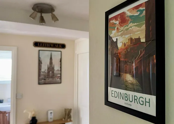 The Red Door, Two-bedrooms Διαμέρισμα *