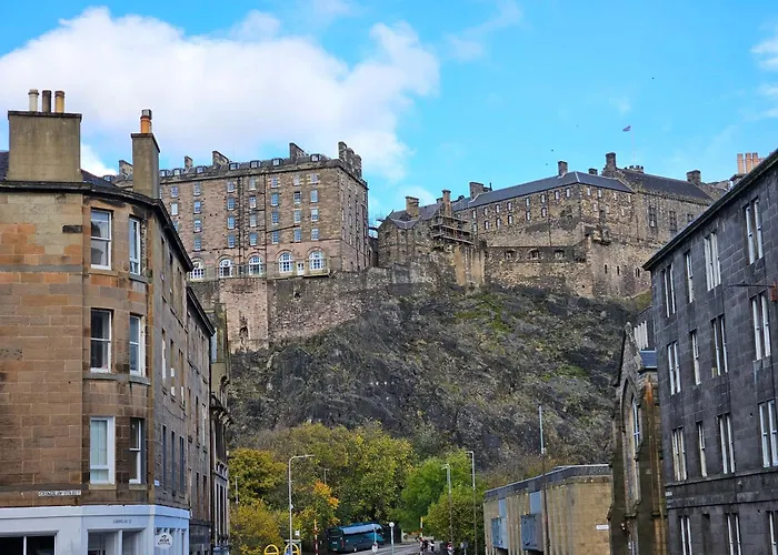 No15 Castle View