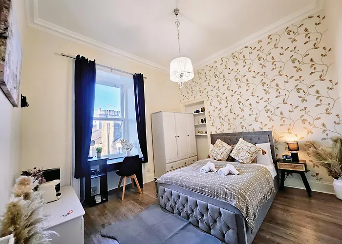 Проживание в семье No15 Castle View