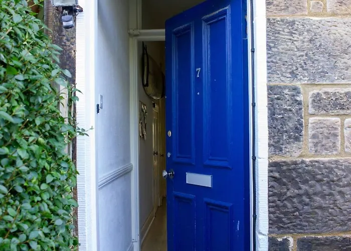Artist Colony With Sauna And Private Garden, And Easy Walk To Centre Edinburgh