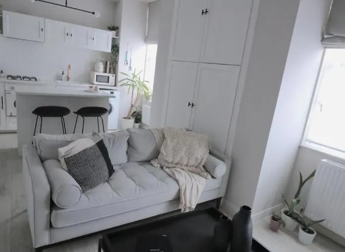 Modern Flat In *