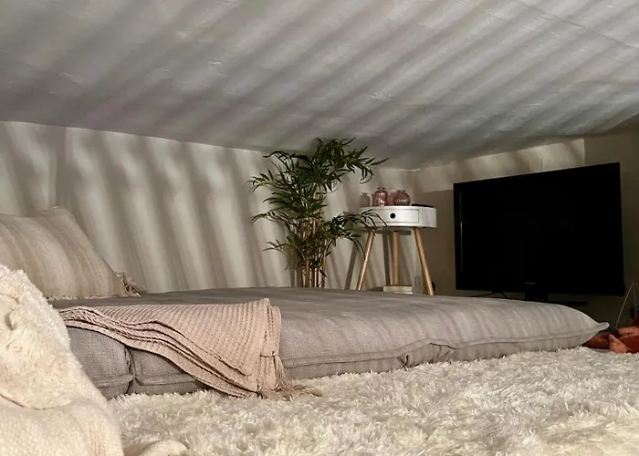 Modern Flat In *