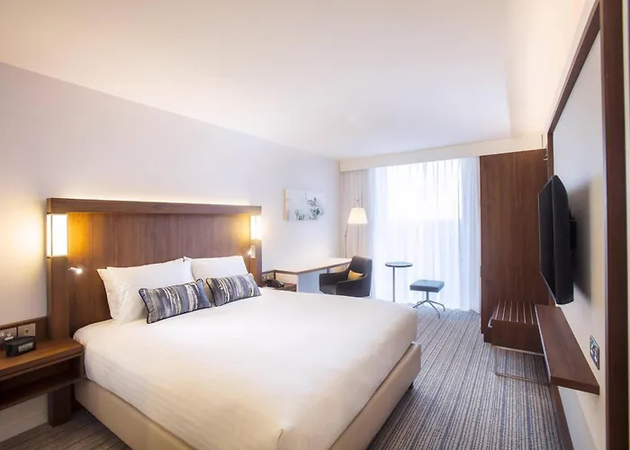 Courtyard By Marriott West 4* Edimburgo