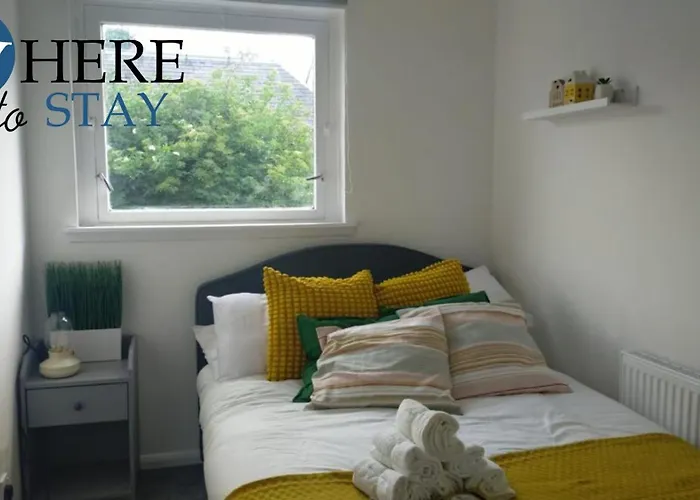 Lovely 2 Bedroom House Hébergement de vacances