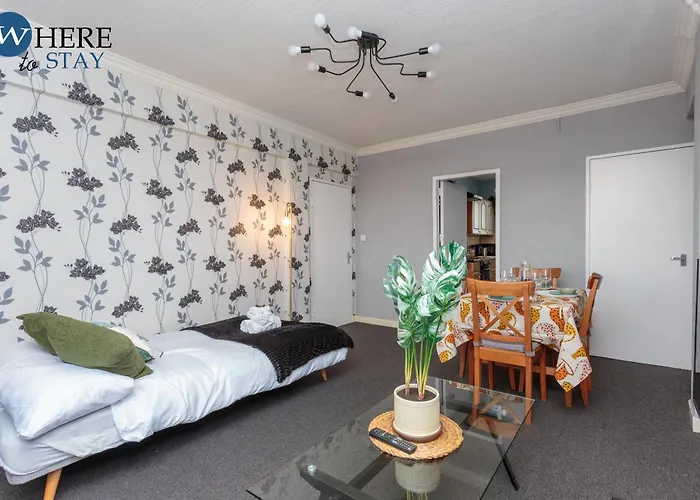 דירה Stunning 3 Bedroom