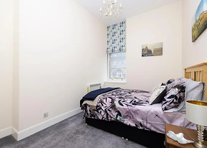 Stylish 2-bedroom Old Town Next To Royal Mile