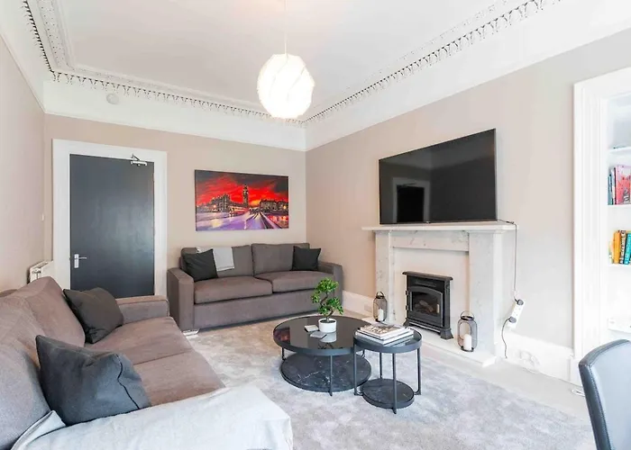 Apartment Spacious 3 Bed In Marchmont *