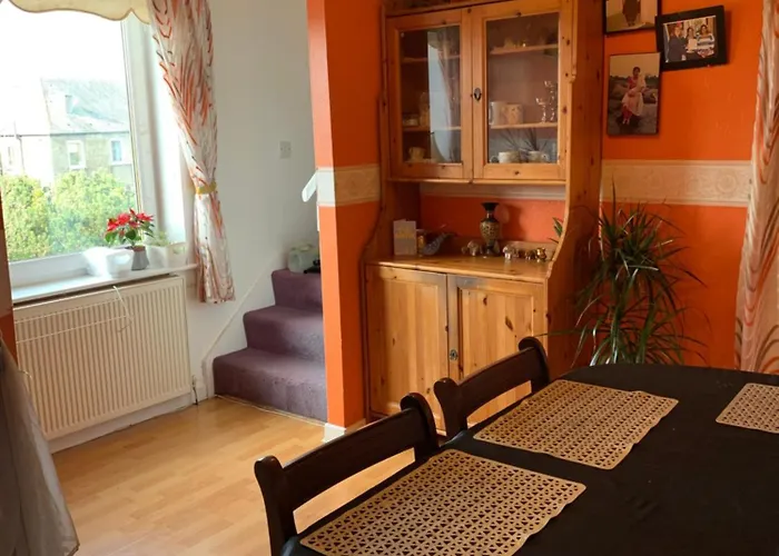 Séjour chez l'habitant Little Universe