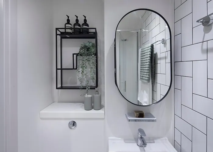 Keel House Modern Capsule hotel *