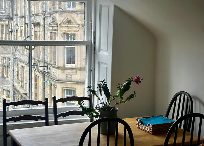 Historic In Royal Mile إدنبرة