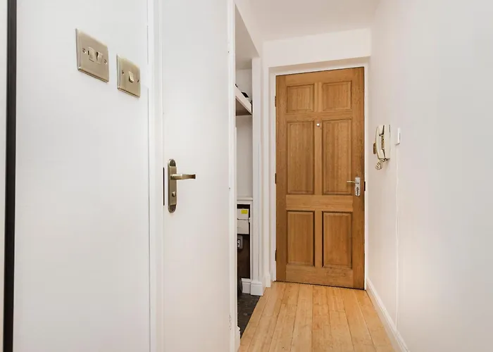 Joivy Welcoming Flat Near Park Apartment *