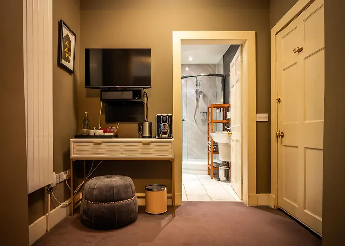 Oda ve Kahvaltı Six Brunton Place