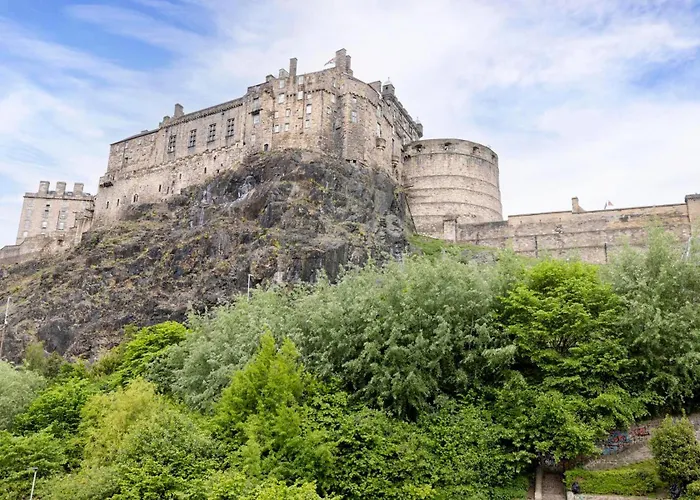 Castle View In The Heart Of Historic Old Town *