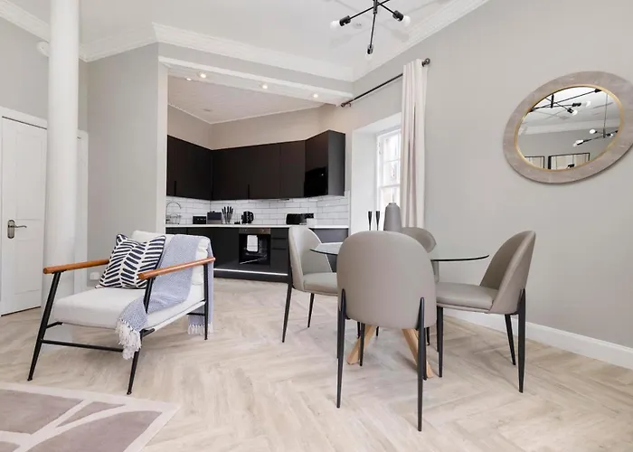 Castle View In The Heart Of Historic Old Town Apartment