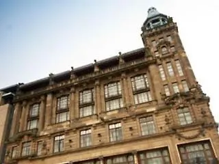 Travelodge Central Princes Street 3*