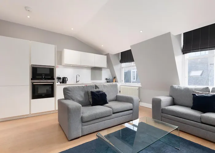 Destiny Scotland - Hill Street * Edimburgo