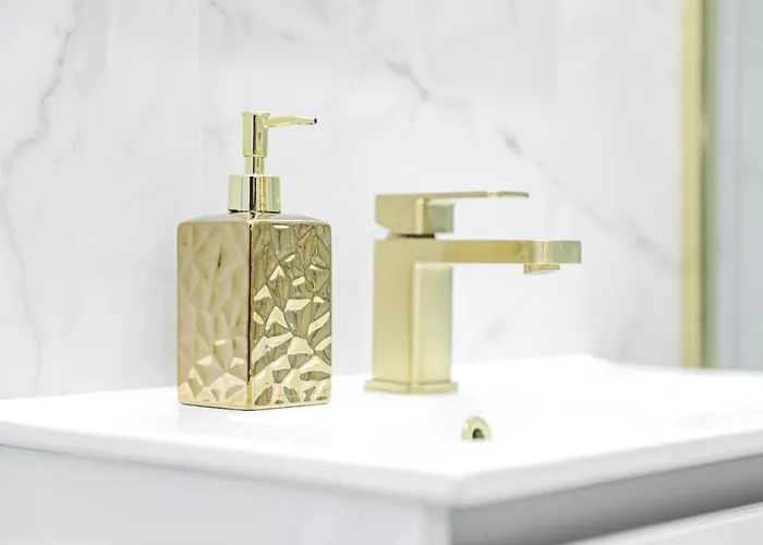 1 Bedroom Gorgie Sleeps 4 Easy Access * Edinburgh