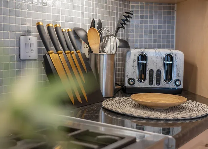 Old Town Romantic Getaway *