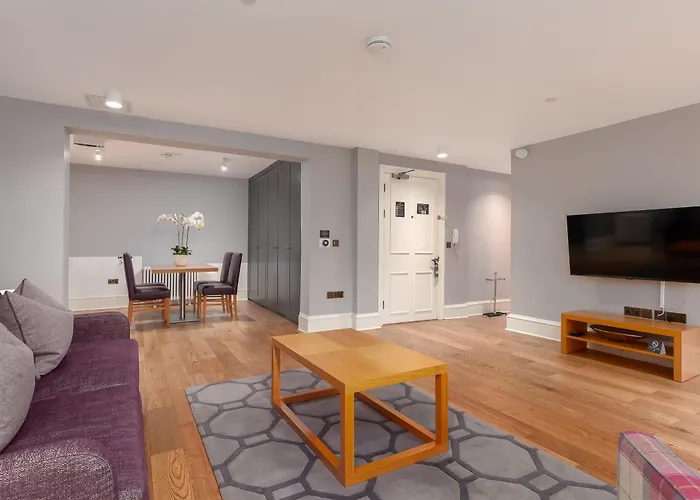 Destiny Scotland - Distillers House