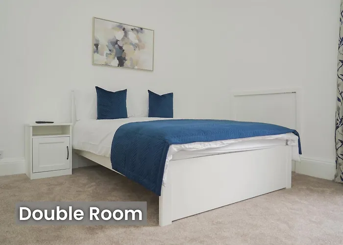 Modern In Haymarket, Centre