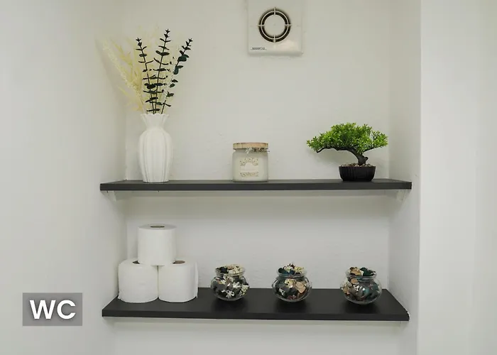 Modern In Haymarket, Centre