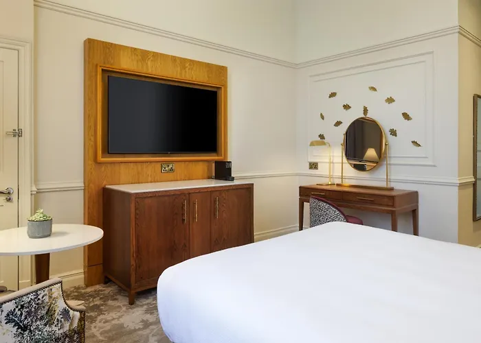 The Caledonian Edinburgh, Curio Collection By Hilton