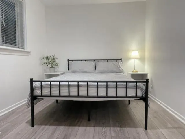 Double In 3 Bedroom House Проживание в семье