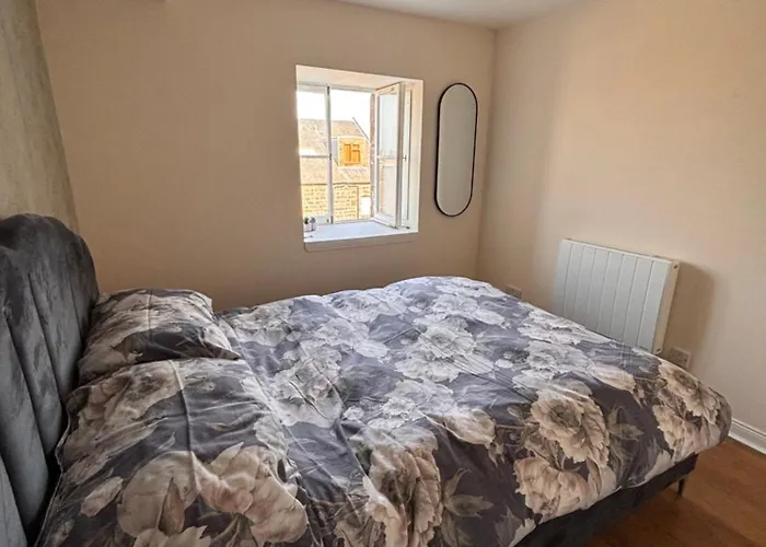 The Shore Modern 2 Bedroom *