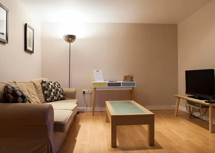 Bright & Stylish West End Апартаменты Эдинбург