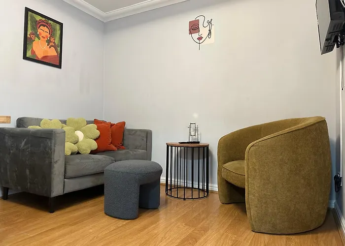 Apartment Private Main Door Lovely 2 Bedroom *