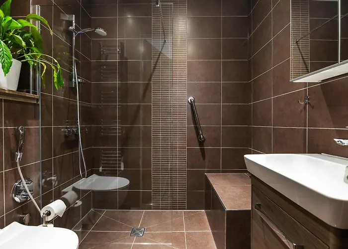 Beautiful Meadowbank With On-street Parking Апартаменты *