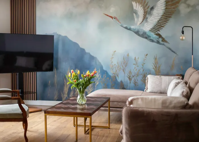 Beautiful Meadowbank With On-street Parking