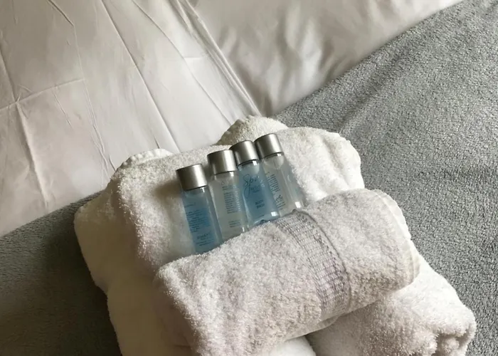 Private Double Bedroom Close To Uni אדינבורו