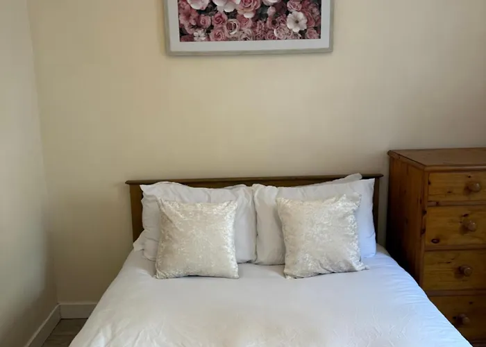 Διαμέρισμα 2 Bedroom Flat On Ground Floor In With Parking Εδιμβούργο