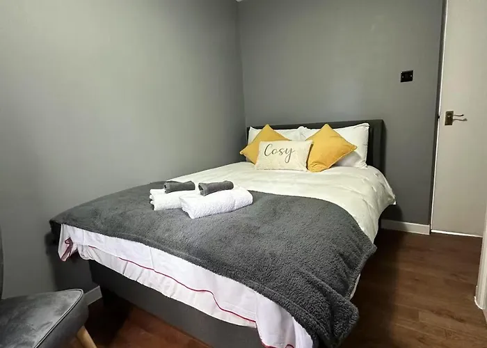 Apartment Two Bedroom Flat In Center With Free Parking Edinburgh