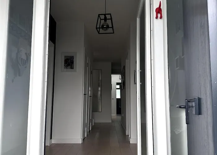 Kaimes Kip Stylish Five Bedroom Эдинбург