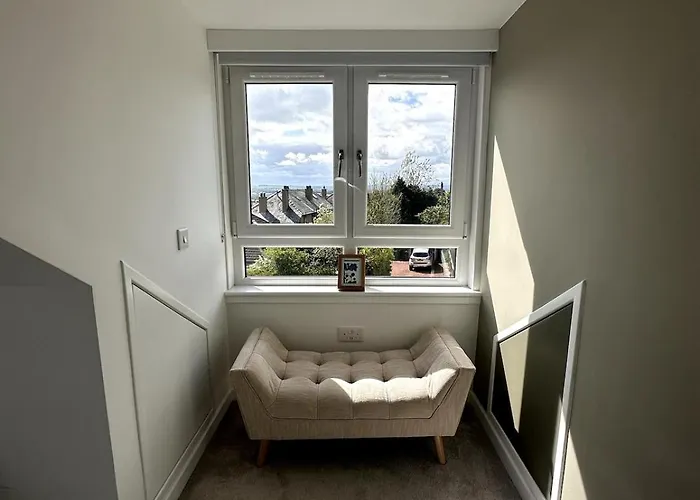 Kaimes Kip Stylish Five Bedroom Дом отдыха Эдинбург