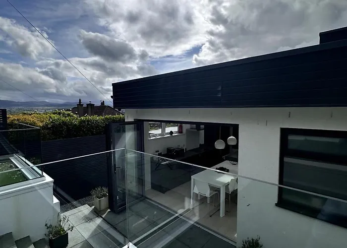 Kaimes Kip Stylish Five Bedroom Эдинбург