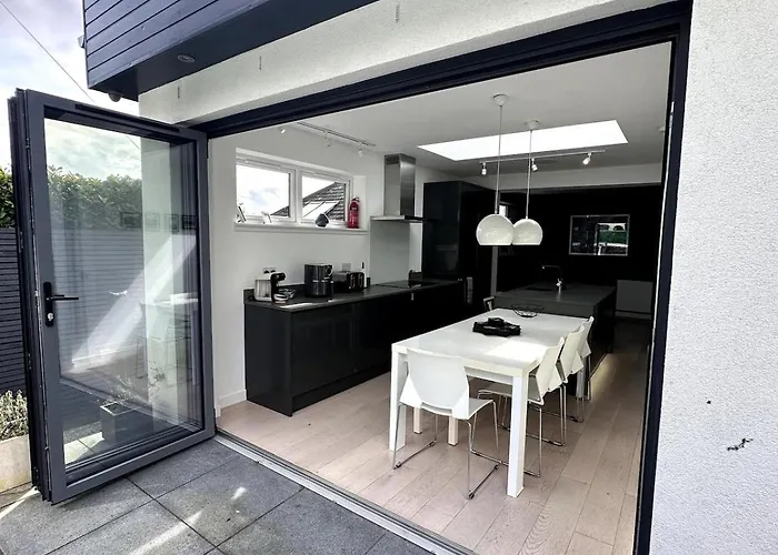 Kaimes Kip Stylish Five Bedroom * Эдинбург