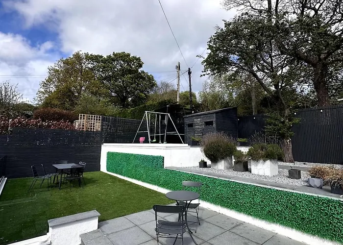 Дом отдыха Kaimes Kip Stylish Five Bedroom *