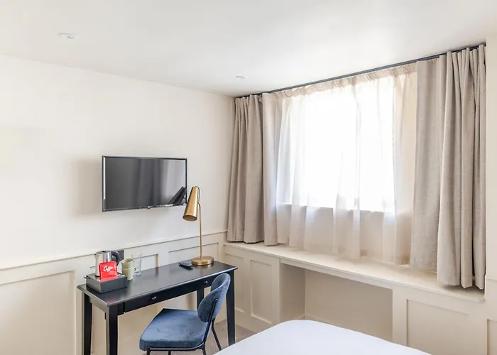 Grove House 4* Edinburg