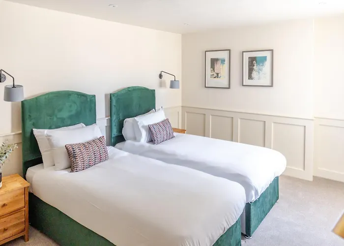 Grove House 4* Edinburg