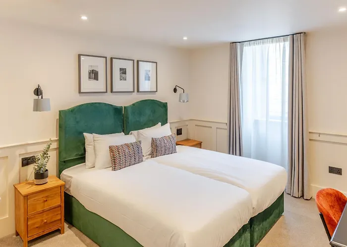 Hotell Grove House