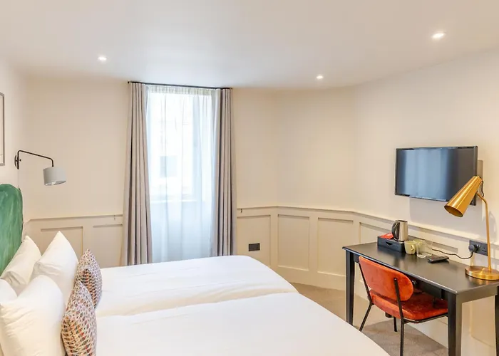 Grove House 4* Edinburg