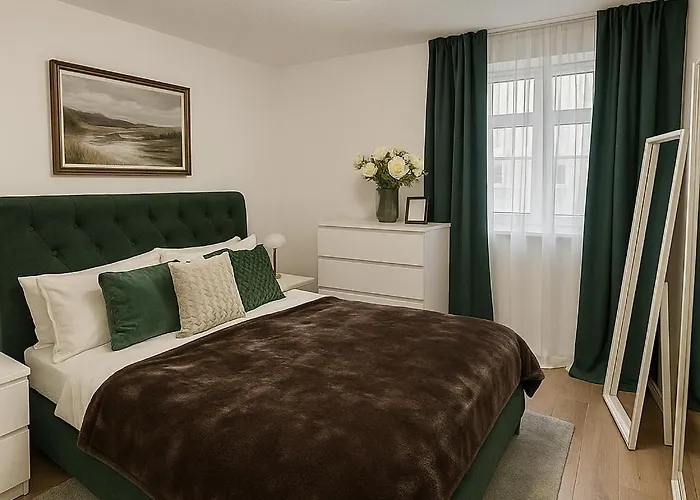 Comfortable 2 Bedroom Flat In The Centre