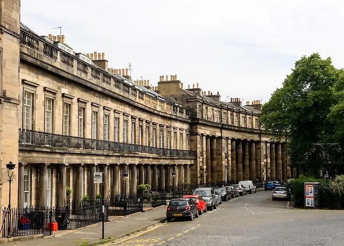 Beautiful Georgian 2 Bedroom Flat