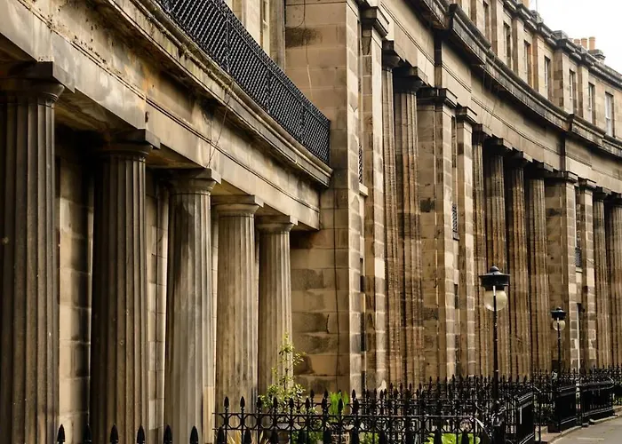 Apartment Beautiful Georgian 2 Bedroom Flat Edinburgh